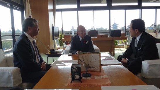 李會長嘉進104年10月30日與奈良縣荒木正吾知事進行餐敘