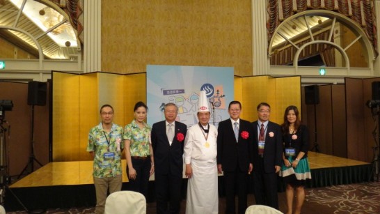 4.蔡處長(左三)與旅館業者