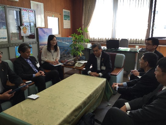 2.拜會愛媛縣經濟產業部長神野一仁