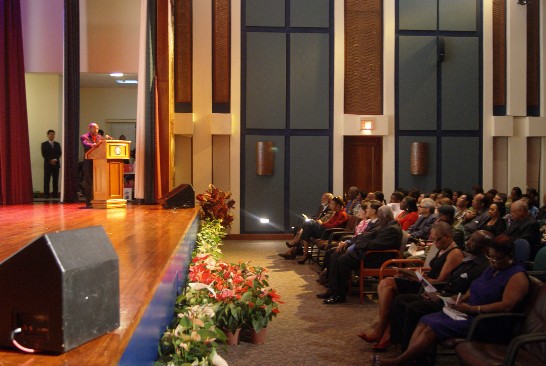 克國總理Denzil Douglas致詞