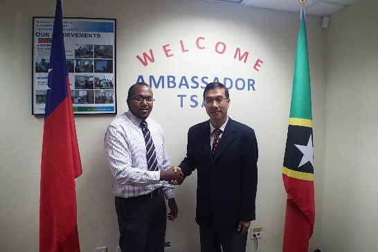 科技部代理次長Christopher Herbert歡迎曹大使到訪。