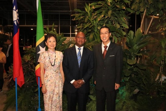 美洲國家組織(OAS)駐克國代表Terence Craig大使出席本館國慶酒會。