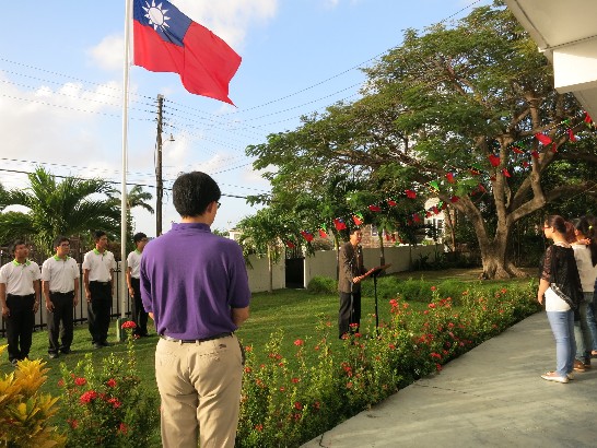 曹大使致詞轉達政府對全體館團員眷及台商僑胞之候忱，及馬總統元旦祝詞「和諧」、「合作」、「和平」等理念
