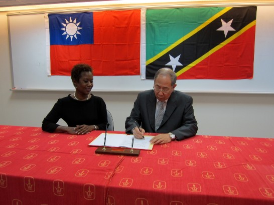 Under the witness of H.E. Ambassador Jasmine Elise Huggins, Embassy of Saint Christopher and Nevis in the ROC, Mr. C. Y. Wang, Chairman of Chinese International Economic Cooperation Association, signed the Cooperation (CIECA) Agreement with St. Kitts and Nevis Chamber of Industry and Commerce (SKNCIC).