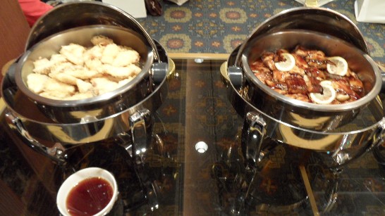 記者會現場示範兩道台灣鯛料理