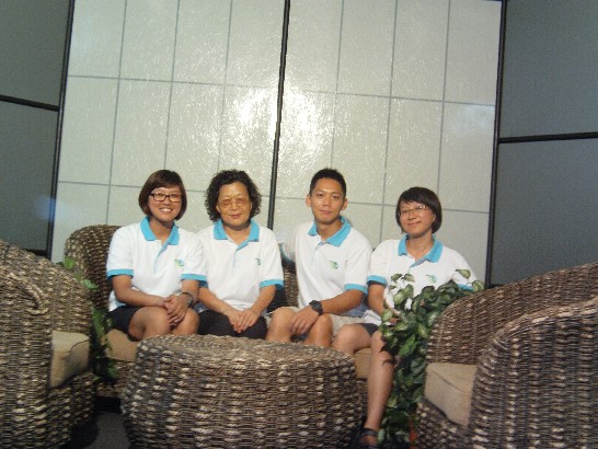 左起:林鈺珊,林妙娟,楊青霖及蔡德馨