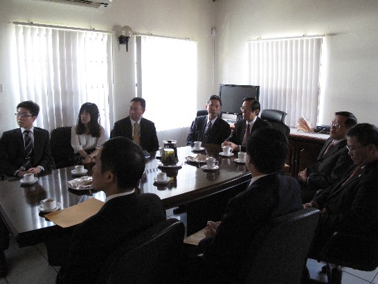 楊進添部長視察駐聖露西亞大使館館務