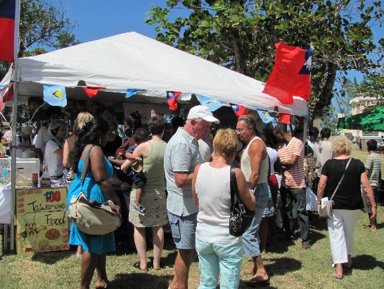 川流不息的人潮