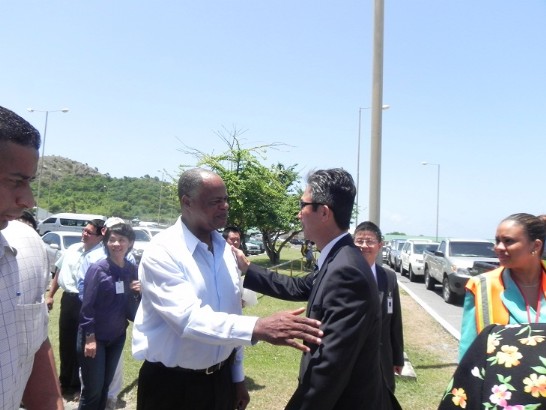 周大使台竹與前教育部長詹姆士合影