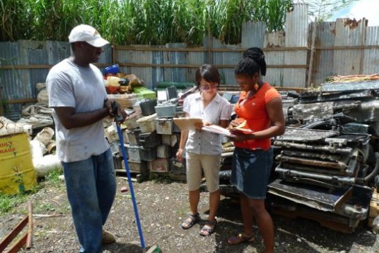 國合會志工蔡德馨實地訪談露國回收業者