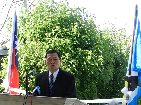 章大使計平於拉斐耶(La Feuille)社區聯外道路開通典禮致詞