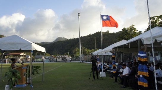 臺露合作興建安瑟拉瑞鎮運動場照明設備啟用典禮