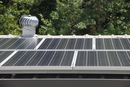 露國緊急防災處理中心屋頂設置臺灣製造之太陽能充電板