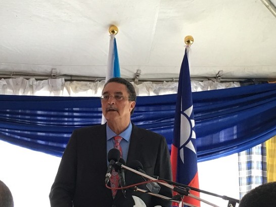 聖露西亞總理安東尼(Kenny Anthony) 於維爾富市資通訊中心啟用典禮致詞