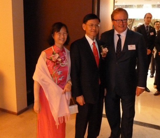 李代表夫婦與歐洲議會友台小組副主席Hans van Baalen