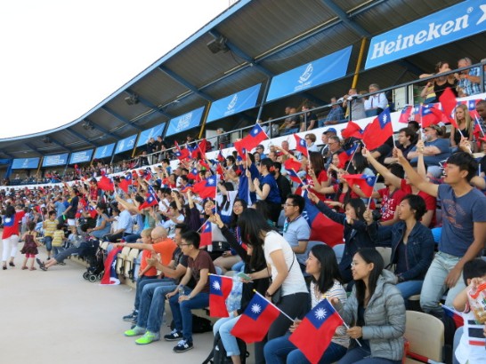 荷蘭港口盃成棒邀請賽於7月18日開幕，當日中華代表隊出戰荷蘭，駐荷蘭代表處人員及僑胞為中華代表隊加油。