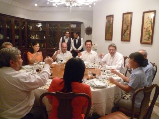 El embajador Lien-seng Huang invita a una cena al Prensidente Fernando Lugo 