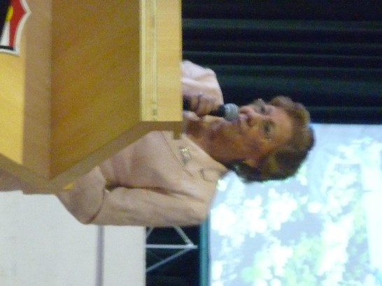 Durante la inauguracion del Taller de Huerta Escolar, la Primera Dama Mercedes Lugo de Maidana, ofrecio un breve discurso a los asistentes