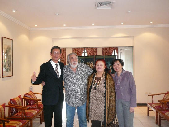 2010.05.31 Almuerzo con la Familia del Sr. Humberto Rubin en un restaurante de la Ciudad.