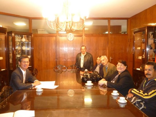 2010.06.21 Embajador Lien-sheng Huang recibe a los habitantes de la Avda Chiang Kai Shek