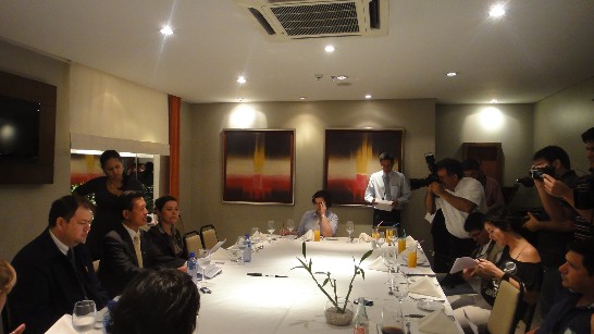 2011.02.09 Lanzamiento de las Becas Taiwan 2011, con la presencia de varios periodistas