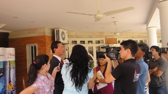 2011.02.01 Demostracion de comida china en residencia del Embajador Lien-sheng Huang