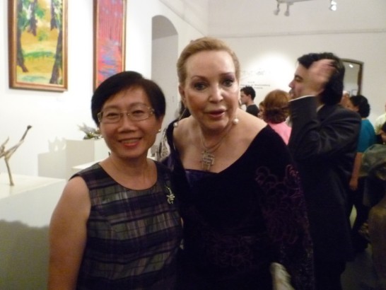 Württemberg公爵夫人與黃夫人合影