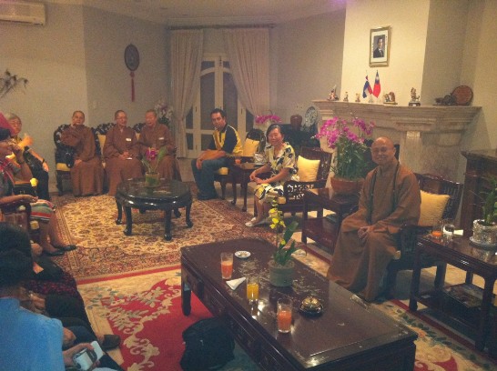 2011.03.11 黃大使夫人於職務宿舍晚宴心定和尚乙行