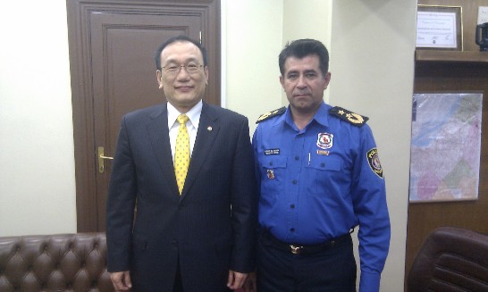 劉大使與巴國新任警察總監Francisco Alvarenga合影