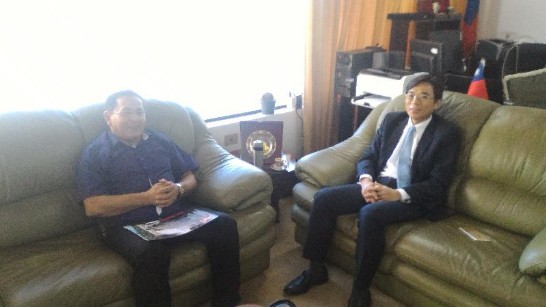 巴拉圭上巴拉那省政府秘書長羅達斯(Juan Leonardo Rodas)代表省長邀請溫總領事曜禎出席省政發展委員會籌備會議