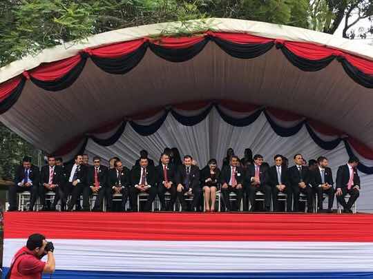 溫總領事曜禎應邀出席上巴拉那省明加瓜蘇市舉行之巴拉圭獨立紀念日遊行慶祝活動