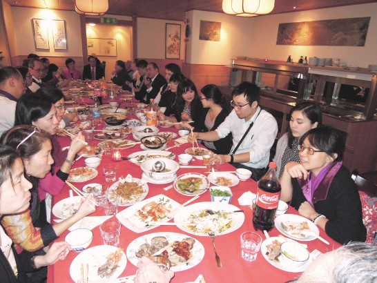 Ambassador Lee  celebrates the New Year with local overseas Taiwanese