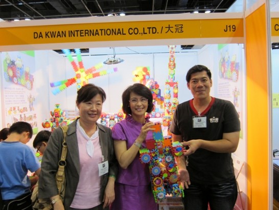 Representative Vanessa Shih (second from left) with Ms Susan Chien (first from left), Secretary General of the Taiwan Toy &amp; Children’s Article Manufacturers Association at the educational aids and toys booth at Singapore Book Fair 2011 on May 27.