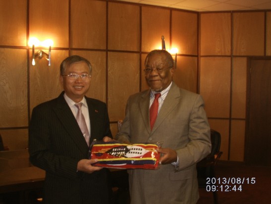 蔡大使明耀於8月15日前往史國總理辦公室向總理達米尼（Barnabas Sibusiso Dlamini）辭行