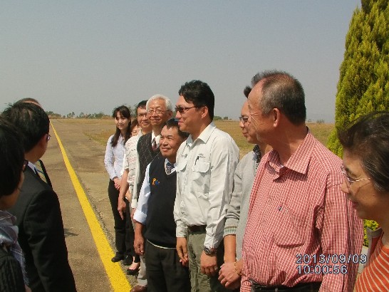 陳大使經銓及夫人於9月9日上午搭機抵達史國Matsapha國際機場，林僑務顧問宗明接機。