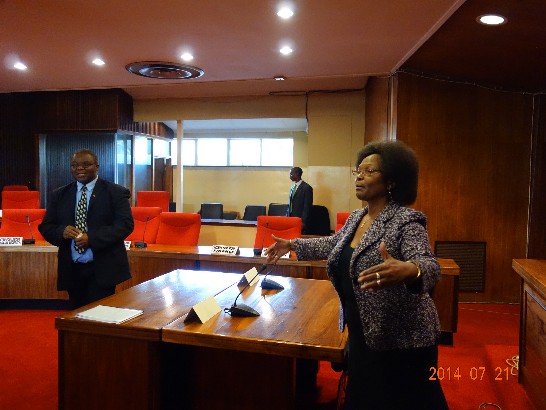 立法院外交及國防委員會史瓦濟蘭王國訪問團於7月21日前往史國國會訪問，史國參議長Gelane Zwane接待訪團參訪參議院