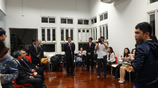 陳大使於演出結束後台灣美食展致詞