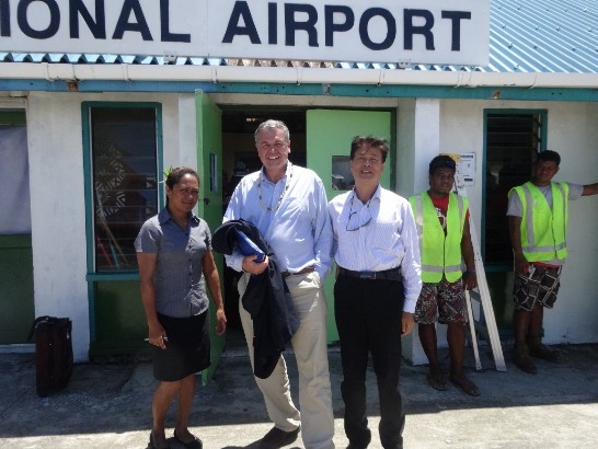 Germany professor Ludger Kuehnhardt visited Tuvalu for his studies related to south pacific countries. Professor paid a visit to Amb. Jason Wan and they had a delighted and constructive talk.