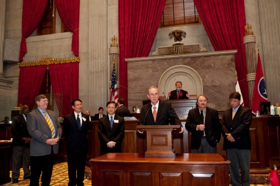 左起：Harry Brooks眾議員、張組長進旺、曾處長、Williams議長、John Litz眾議員、Joe McCord眾議員