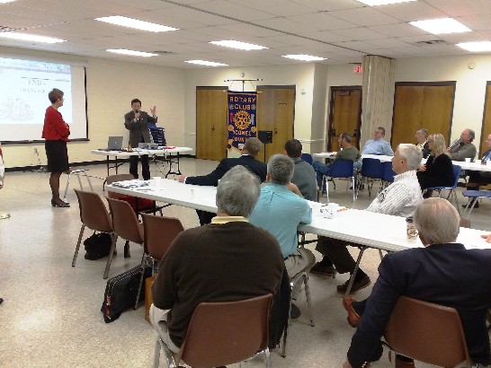 On October 21, Larry Tseng, Director-General of the Taipei Economic and Cultural Office in Atlanta, went to Oconee County to speak to the local Rotary Club breakfast meeting on the topic of 