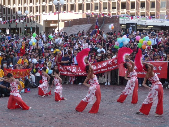 僑界民俗藝術團體表演