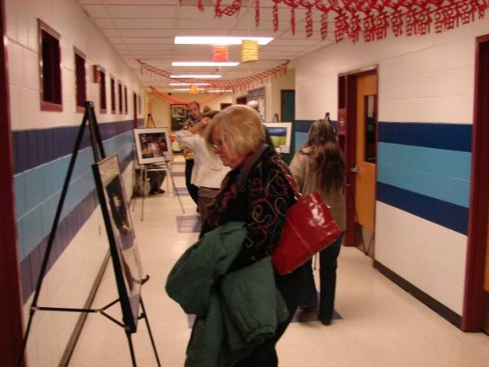 101年2月11日至29日本處在麻州東南部三文市圖書館舉辦台灣畫境照片展，11日開幕典禮吸引超過600名主流社會人士攜家帶眷參加。在活動中心走廊並同時展出「台灣畫境」照片20幅。 