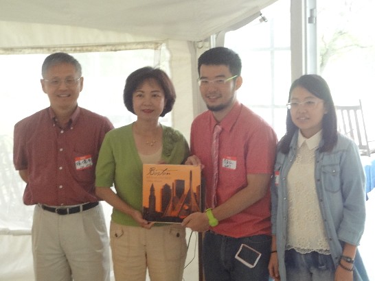 國立成功大學校友會於今年8月19日舉辦暑期聯誼會，眾多老中青校友齊聚，歡度假日並聯絡感情。