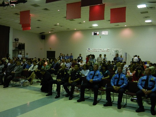 休士頓華埠警民治安大會警政單位代表及僑民踴躍參與情形