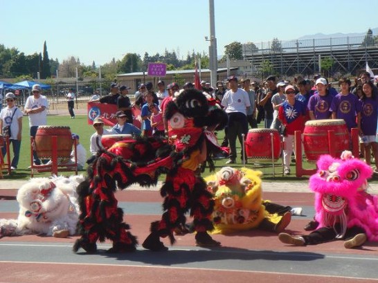 醒獅團精彩表演