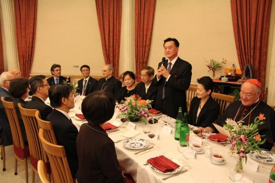 Ambassador Wang addresses his guests