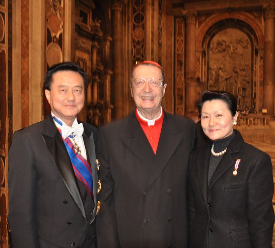 Ambassador and Mme Wang with H.E. Giovanni Cardinal Lajolo.