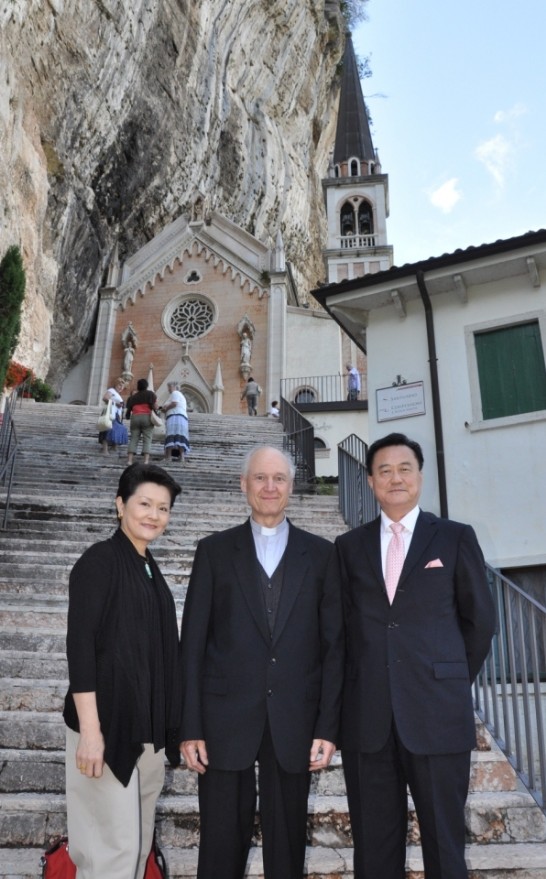 Ambassador and Mrs. Wang with Rev. Msgr. Pietro Maroldi, Rector of the Sanctuary of Our Lady of the Crown.
