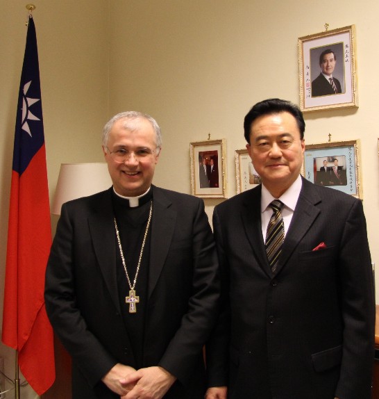 Bishop Claudio Giuliodori (1st from left) with Ambassador Wang (1st from right).