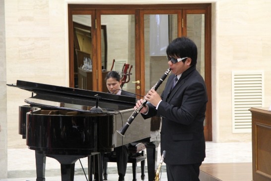 Mr. Chang plays one traditional Taiwanese lyric with his clarinet while Mr. Chou accompanies him with the piano.